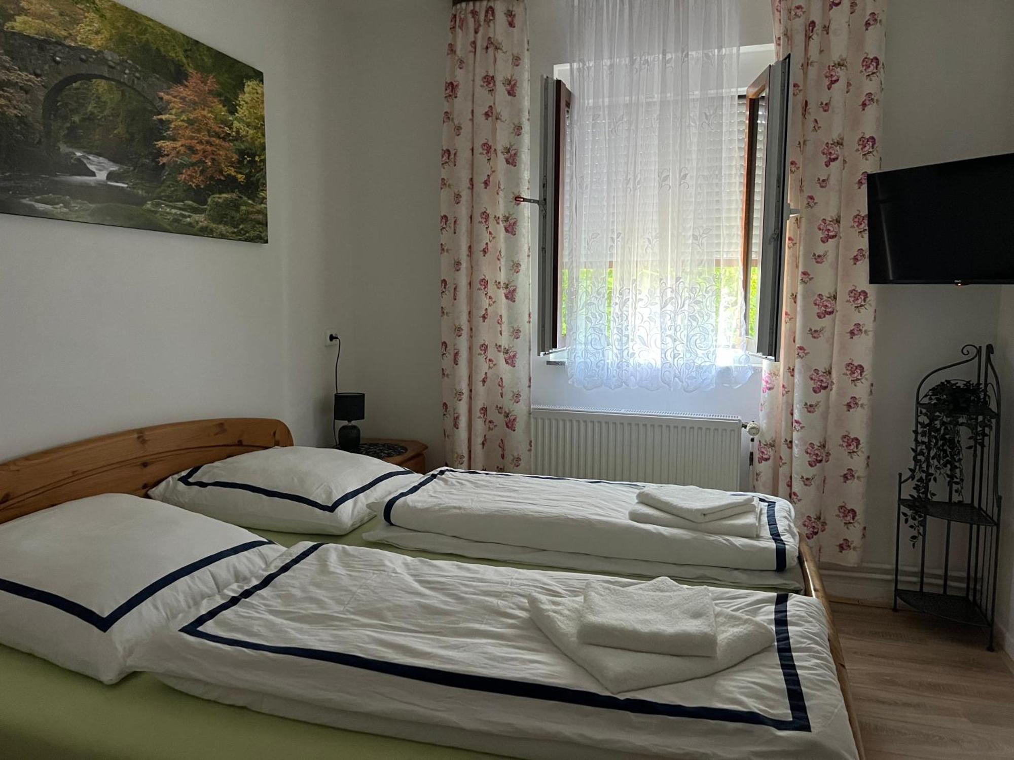 Hotel Hirsch Fluorn-Winzeln Экстерьер фото